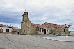 Archivo:Iglesia de Nuestra Señora del Rosario en Valderrodrigo