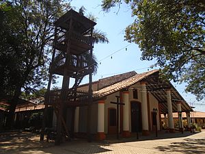 Archivo:Iglesia de San Pedro Apóstol (San Pedro de Ycuamandiyú).