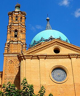 La Almunia de Doña Godina - Nuestra Señora de la Asunción 07.jpg
