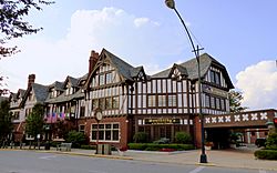 Mariemont Inn.jpg
