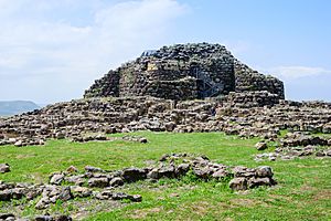 Archivo:Nuraghe Su Nuraxi - Barumini - Sardinia - Italy - 27