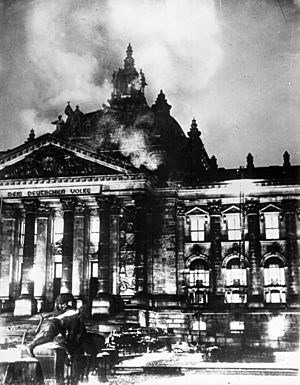 Archivo:Reichstagsbrand
