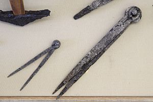 Archivo:Roman compasses from Cambodunum