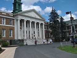 Archivo:Sheldon Hall - State University of New York at Oswego