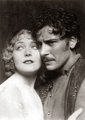 Archivo:The Night of Love (1927)