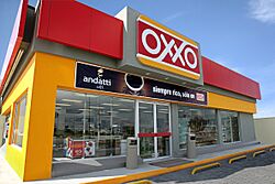 Archivo:XC2V1522 FACHADA OXXO CERCA andatti