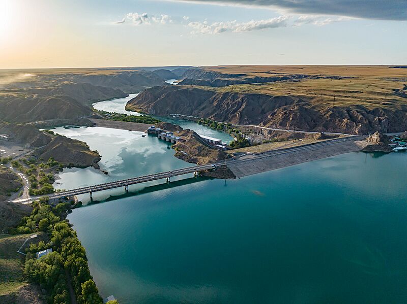 Конаев, Капчагайская ГЭС сверху