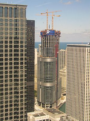 Archivo:20070914 Trump International Hotel & Tower - Chicago