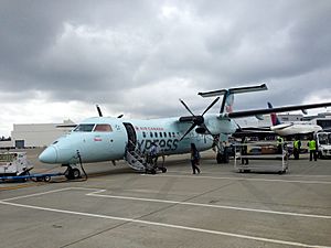 Archivo:Air Canada Bombardier Dash 8-300