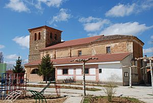 Archivo:Church of San Pelayo, Villasila de Valdavia 003