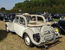 Archivo:Citroën Traction Avant découvrable