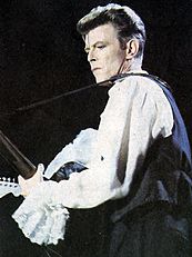 Archivo:David Bowie Chile