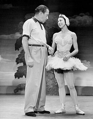 Archivo:Ed Sullivan Margot Fonteyn Toast of the Town 1953