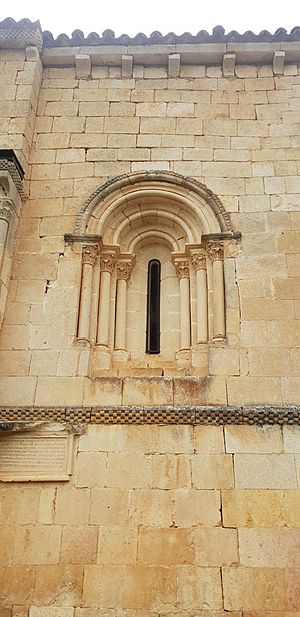 Archivo:Ermita De San Juan, Marquinez
