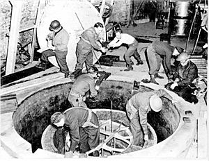 Archivo:German Experimental Pile - Haigerloch - April 1945