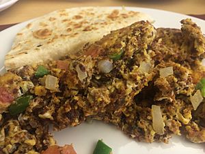 Archivo:Huevo con machacado