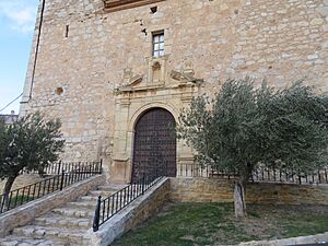 Archivo:Iglesia de Nuestra Señora de la Estrella, en Cuevas de Almudén