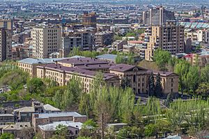 Archivo:National Assembly of Armenia (aerial)