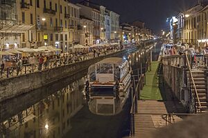 Archivo:Navigli S