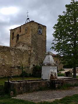 Plaza Poblado Villarán.jpg