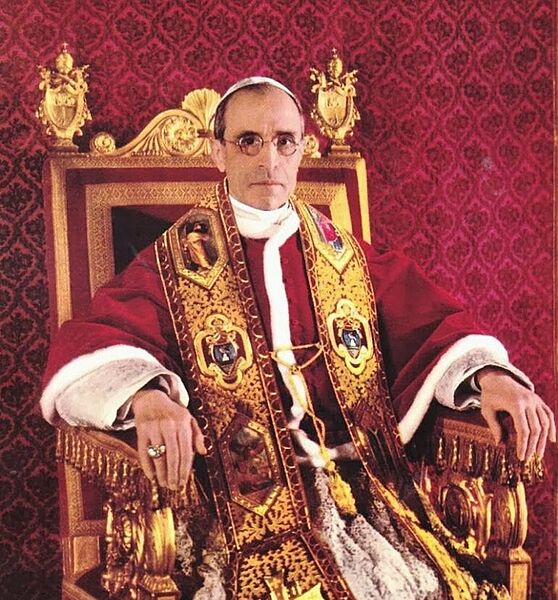 Pope Pius XII in Throne (cropped)
