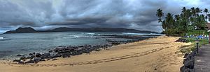 Archivo:São Tomé - Ilhéu das Rolas HDR