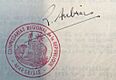 Signature de Raymond Aubrac.jpg