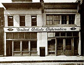 Archivo:United Artists Offices in Boston 1919