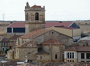 Archivo:Villalba Alcores iglesia Santiago ni