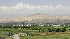 Archivo:2014 Prowincja Ararat, Krajobraz widziany z klasztoru Chor Wirap (02)