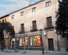 Alcalá de Henares (RPS 27-06-2019) Colegio de Mena, fachada.png