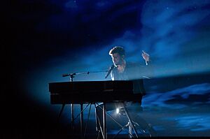 Archivo:Duncan Laurence GFDress-048-20190517-EuroVisionary