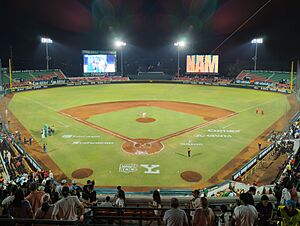 Archivo:El Águila de Veracruz vs Leones de Yucatán Juego 1 de la serie 08