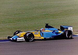 Archivo:Fernando Alonso 2003 Silverstone