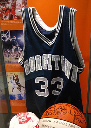 Archivo:Georgetown Patrick Ewing jersey