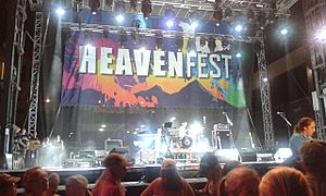 Archivo:HF 2015 main stage banner
