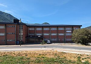 Archivo:IES Obispo Argüelles, Villablino