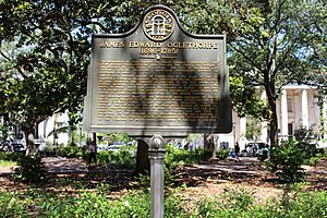 Archivo:James Edward Oglethorpe historical marker, Savannah