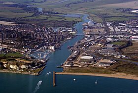 Newhaven, East Sussex, England-2Oct2011.jpg
