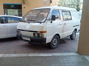 Archivo:Nissan vanette