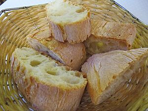 Archivo:Panera de Pan. Pa d'Els Ivarsos