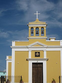 Parroquia San Antonio de Padua de Dorado.jpg
