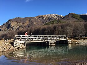 Puente de Nacimiento Río Jeinimeni.jpg