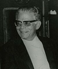Archivo:S.M. el rey D. Juan Carlos I y D. Joaquín Balaguer (cropped)