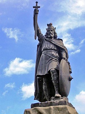 Archivo:Statue d'Alfred le Grand à Winchester