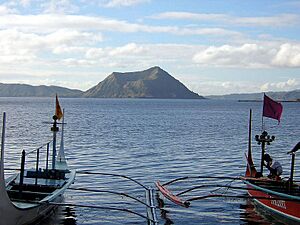 Archivo:Taal lake