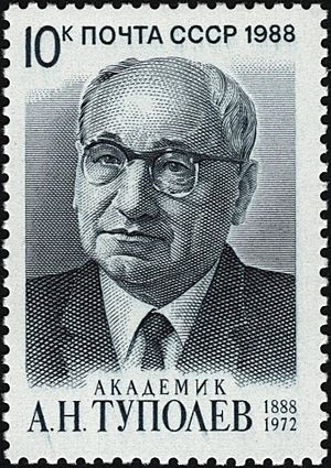 Archivo:The Soviet Union 1988 CPA 5994 stamp (Birth centenary of Andrei Tupolev, Soviet aeronautical engineer known for his pioneering aircraft designs as Director of Tupolev Design Bureau)