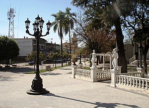 Archivo:Tucuman Simoca Plaza