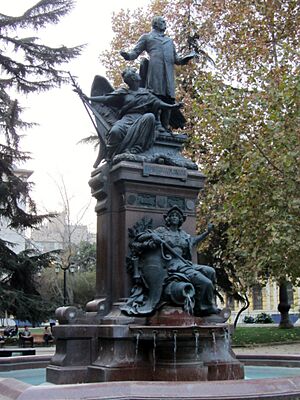 Archivo:Vicuna Mackenna, Benjamin -monumento por Jules Coutan f02