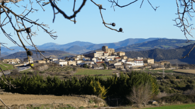 Archivo:Vista de Aberin (Navarra) desde Morentin